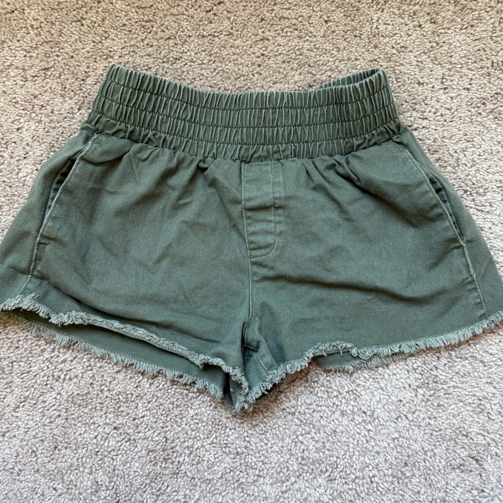 Nobo green shorts medium 7-9